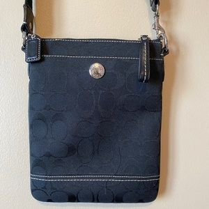 Coach Signature Crossbody Bag. Black. Great Condition.